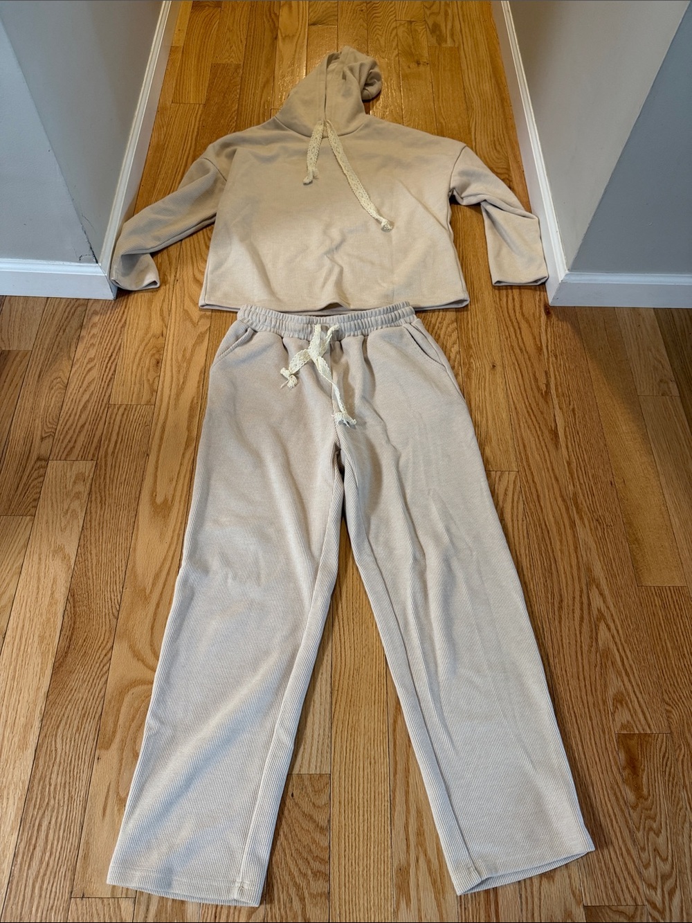 Cozy Neutral Hoodie & Sweatpants Set - Beige